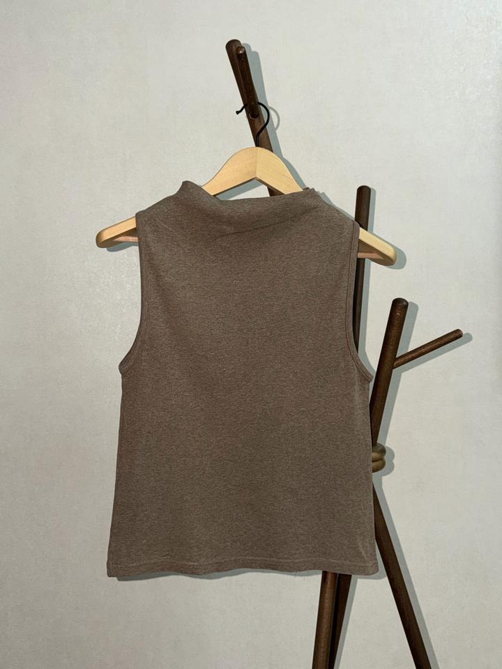 Топ Massimo Dutti