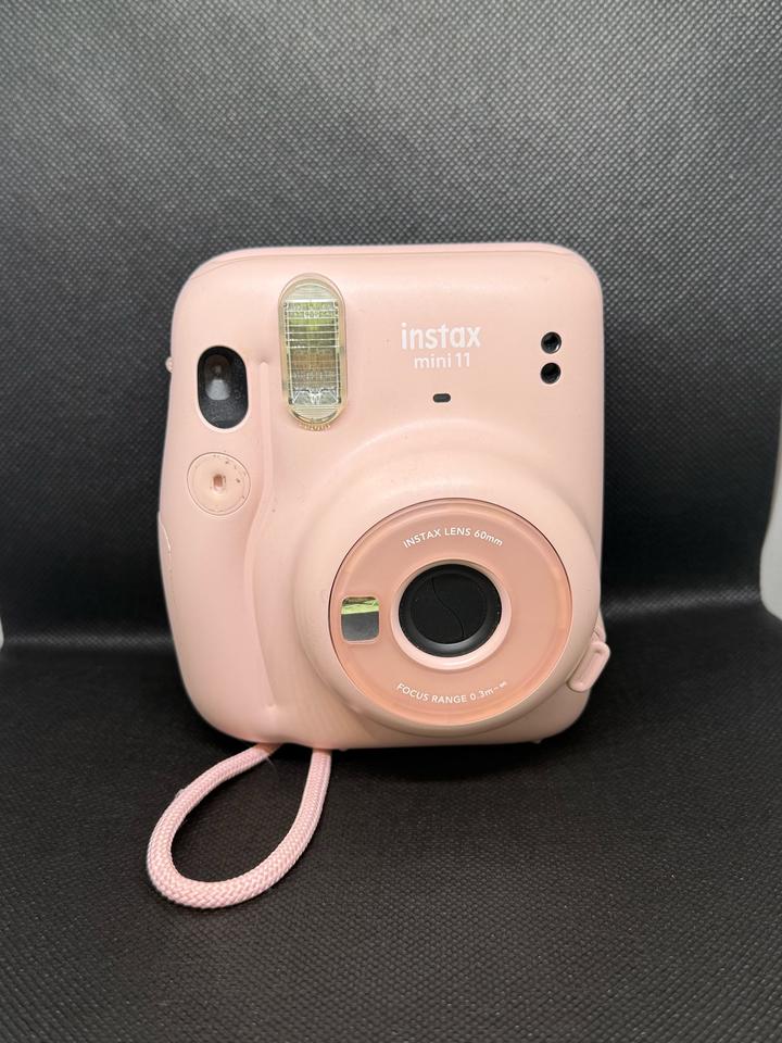 Фотоаппарат Fujifilm Instax mini 11