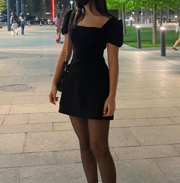 Zara Черное базовое платье