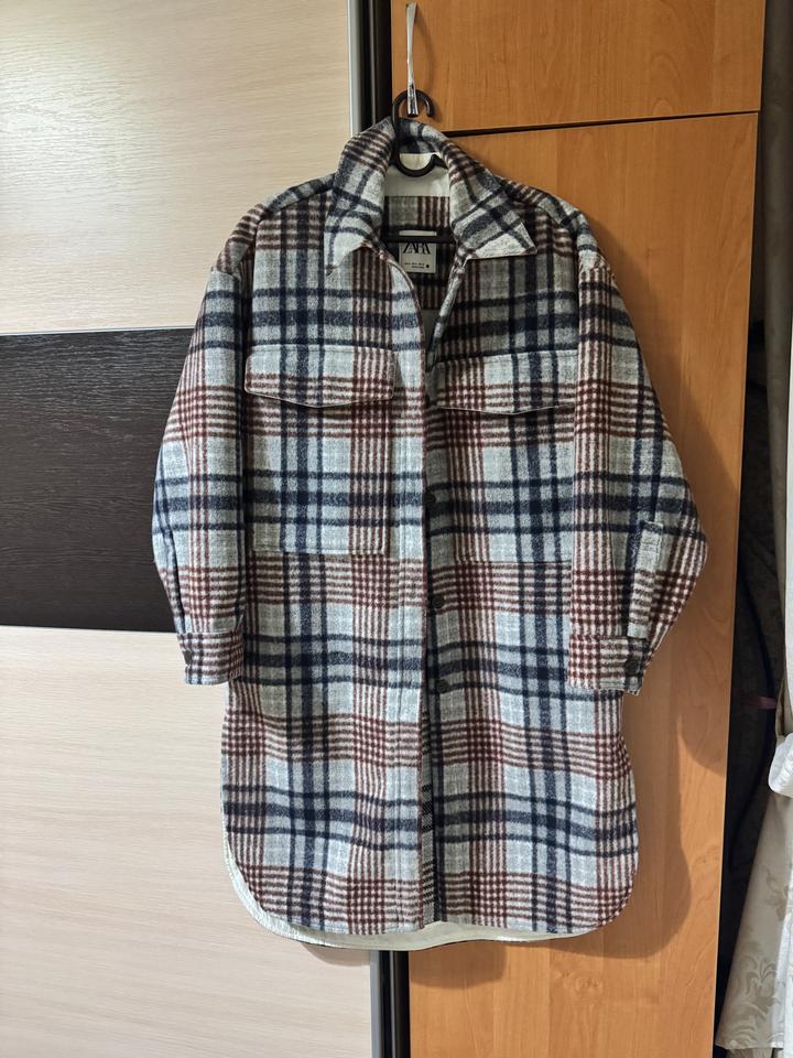 Пальто ZARA в клетку