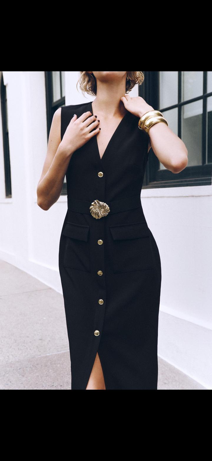 Zara Черное платье миди на пуговицах с золотистым поясом