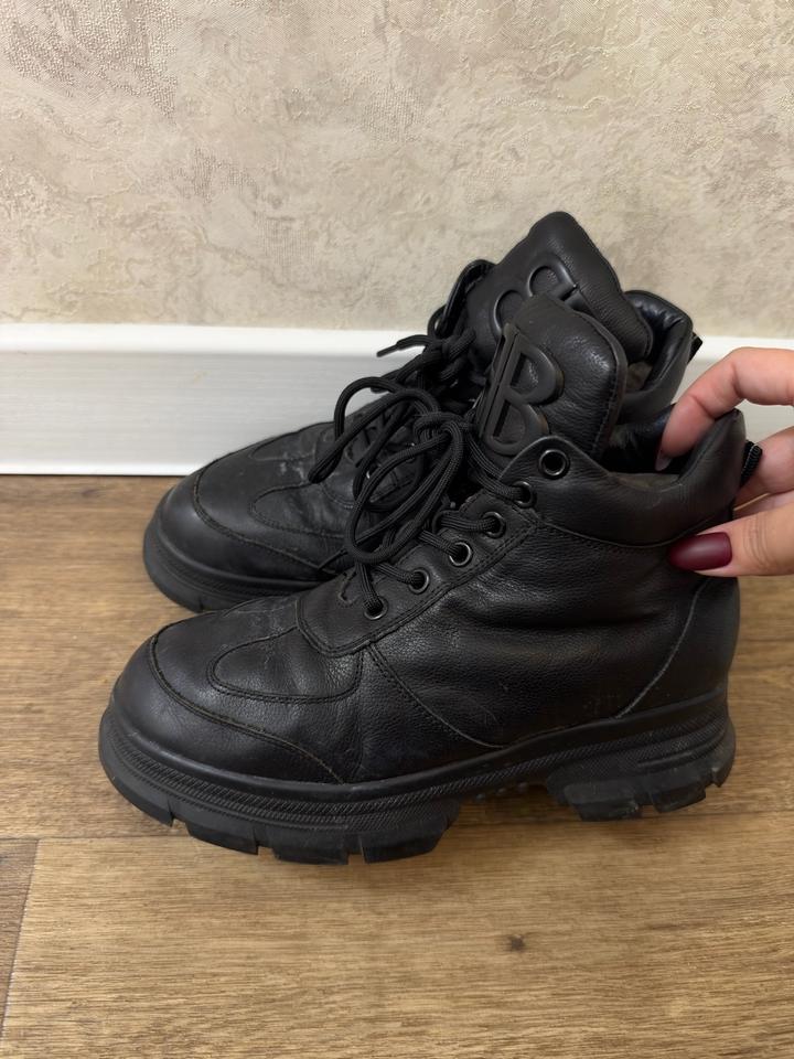 Женские кожаные ботинки Balenciaga