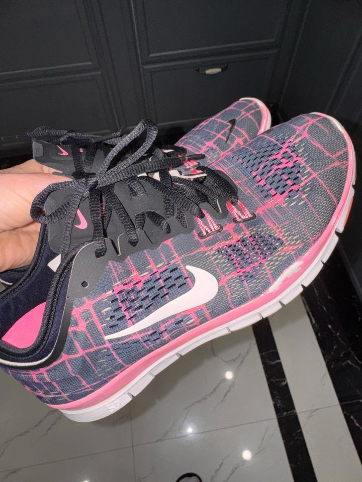 Кроссовки Nike