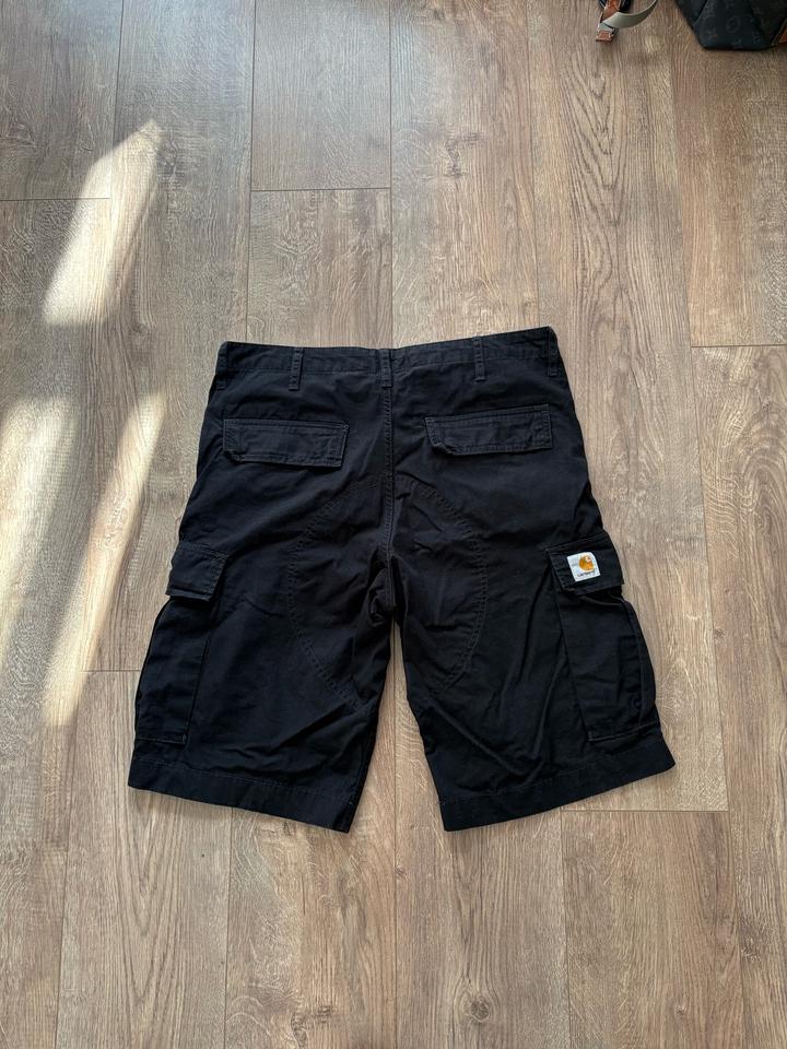 Шорты Carhartt