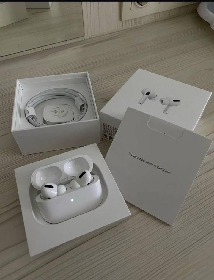 Наушники Apple AirPods Pro