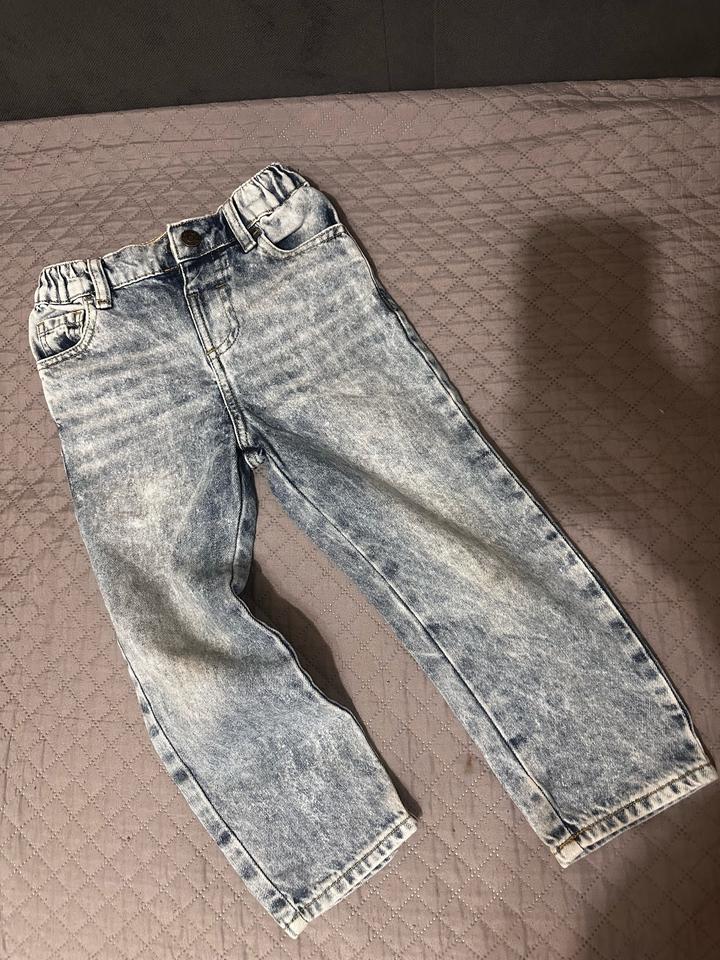 Gloria Jeans