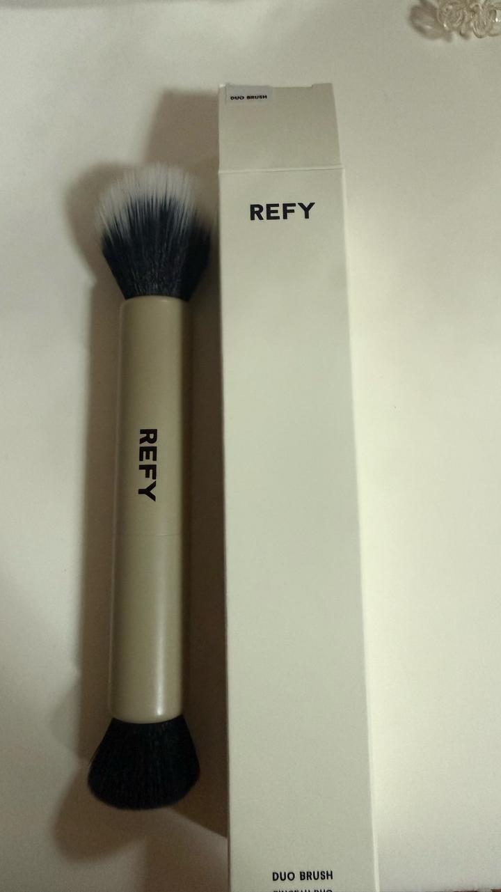 REFY кисть для макияжа двусторонняя