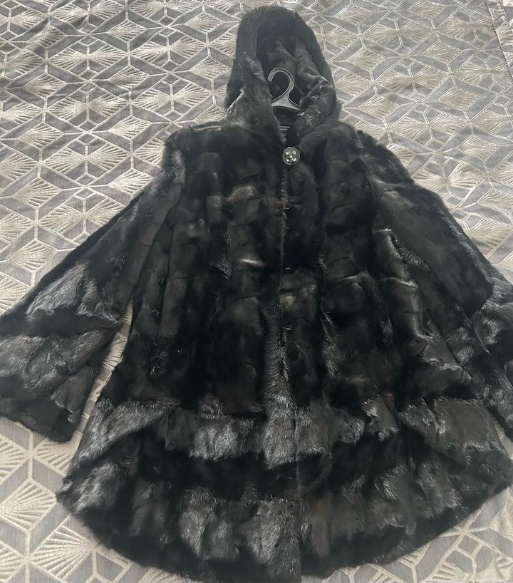 Норковая шуба с капюшоном
