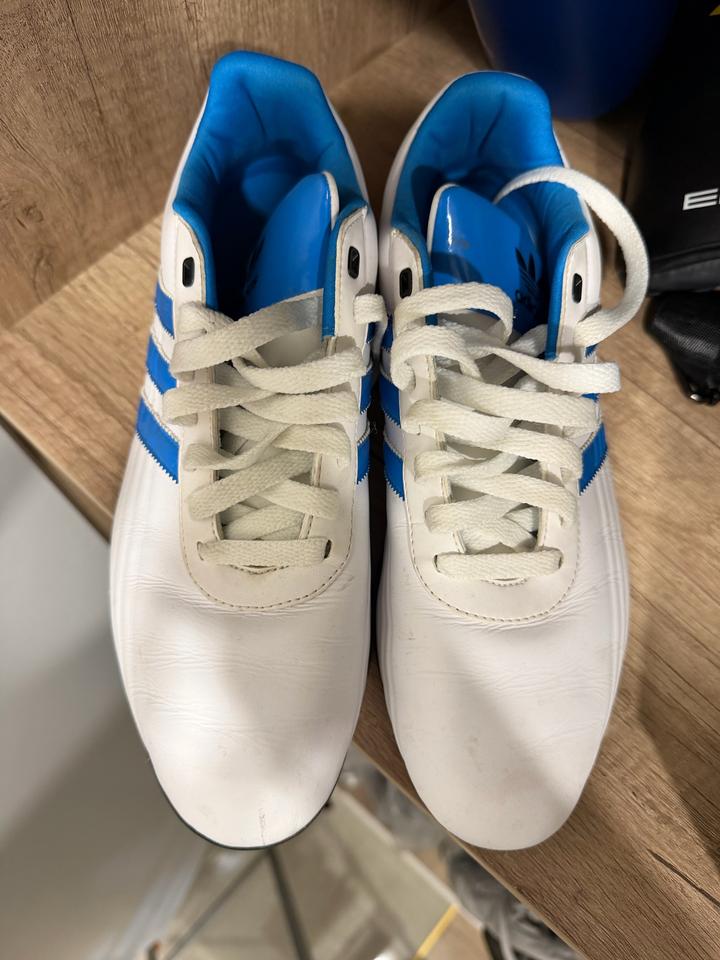 Кроссовки adidas