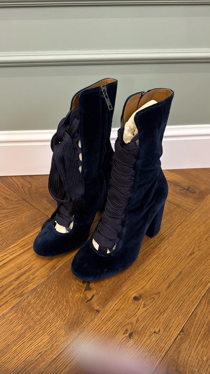 Chloé
