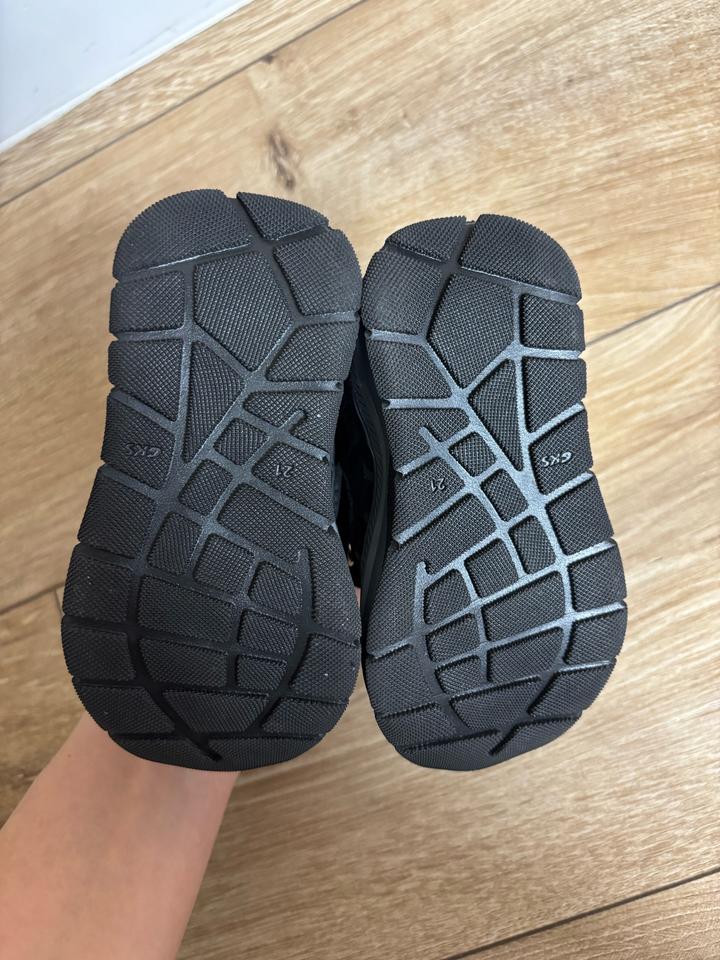 Нет бренда