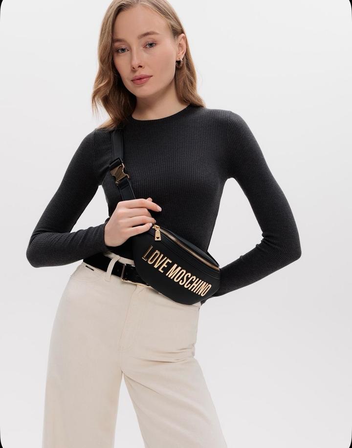 Love Moschino