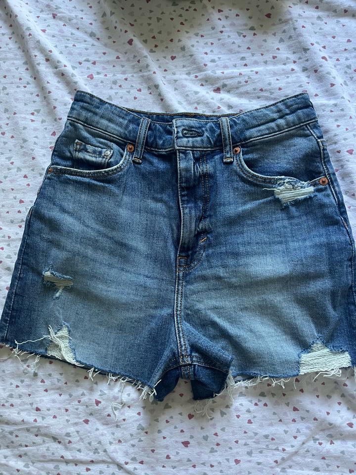 H&M
