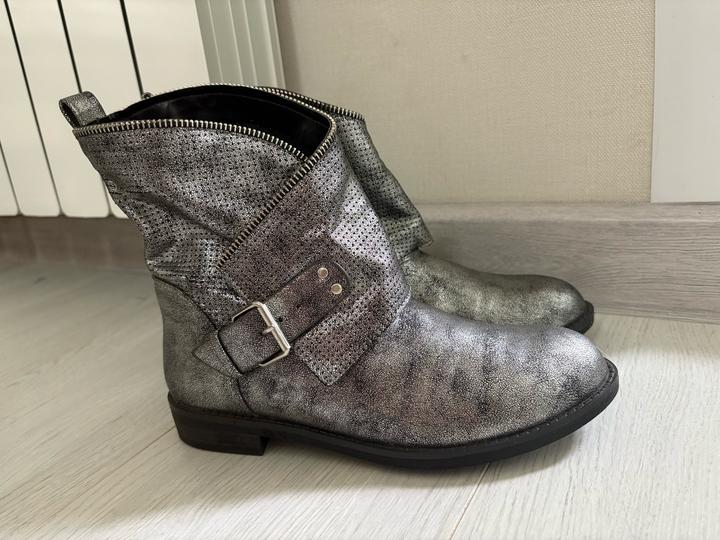 Ботинки Bata