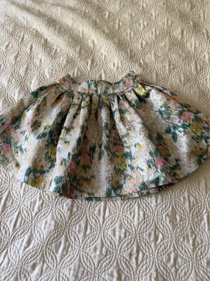 Alice + Olivia