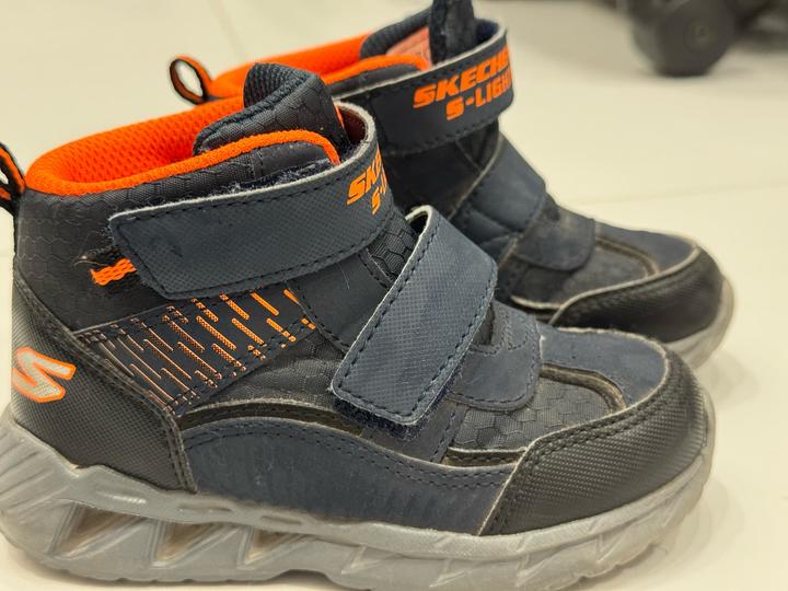 Кроссовки Skechers S-Lights