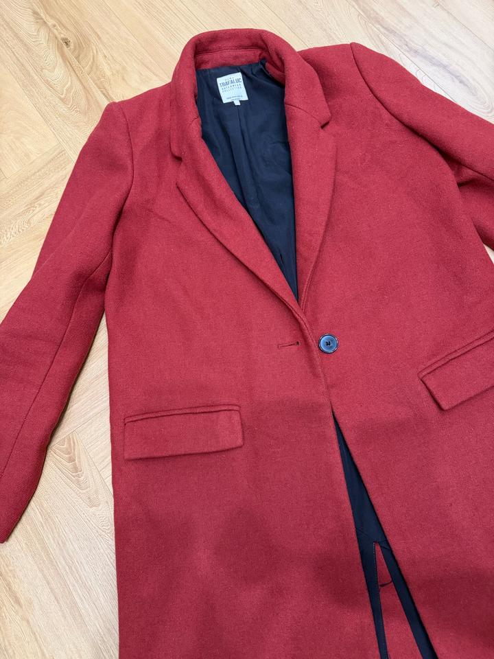 Пальто ZARA Trafaluc