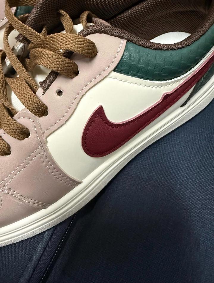 Кроссовки Jordan