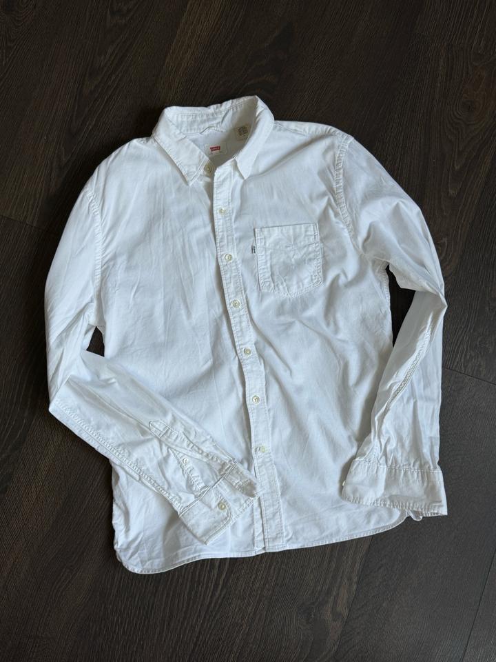 Levi's