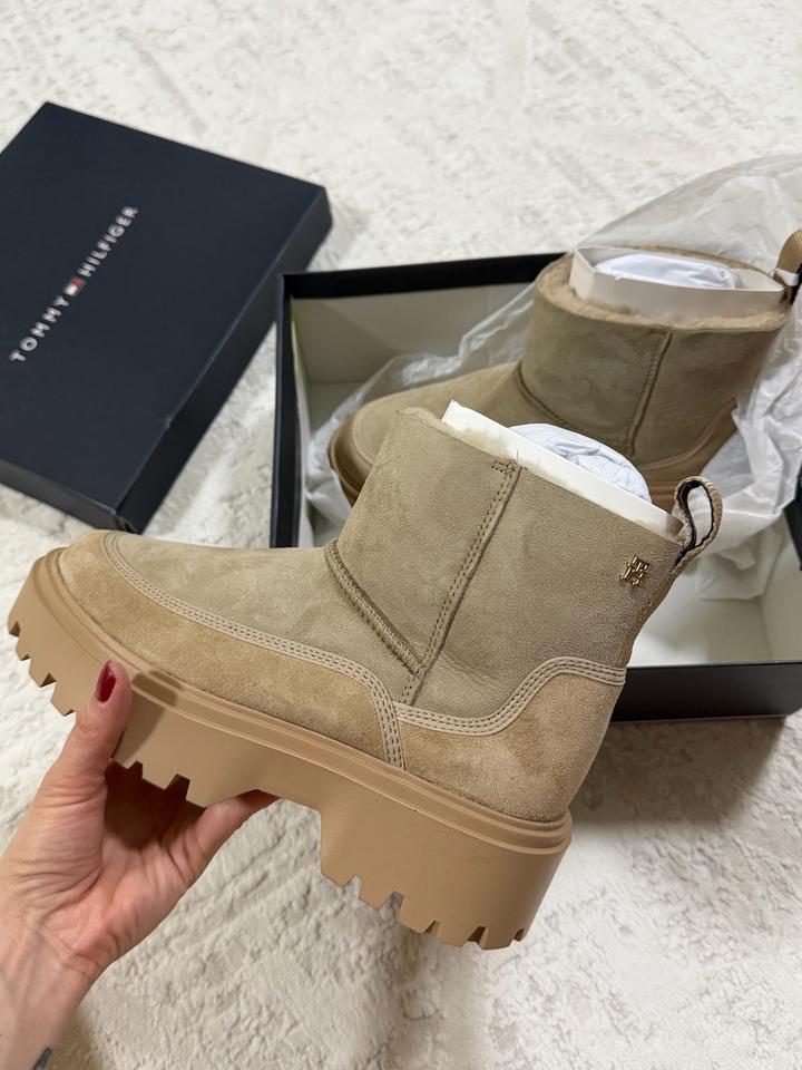 Tommy Hilfiger