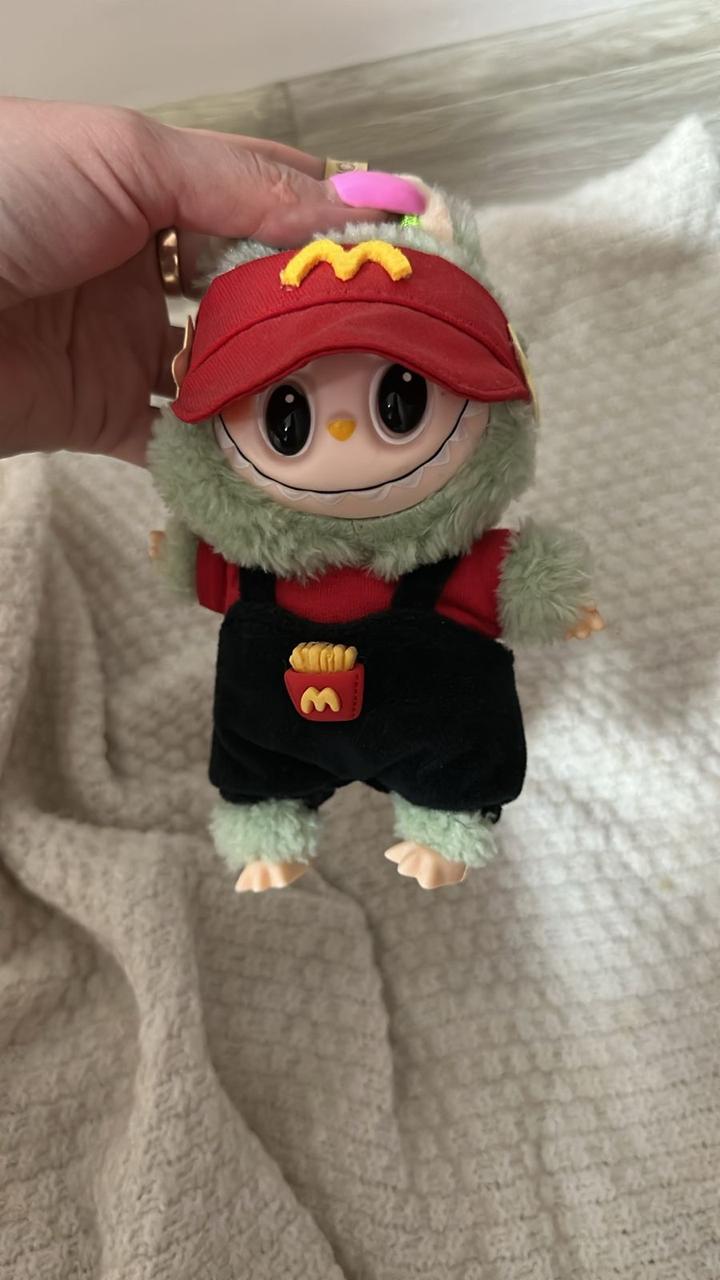 POP MART Labubu