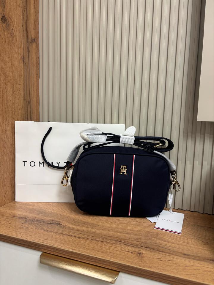 Tommy Hilfiger