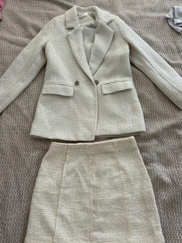 Костюм ZARA из твида двойка s m