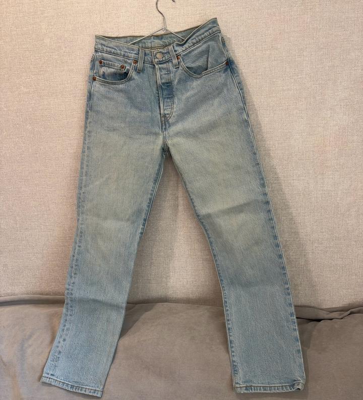 Джинсы Levi's 501