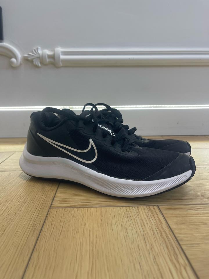 Кроссовки Nike
