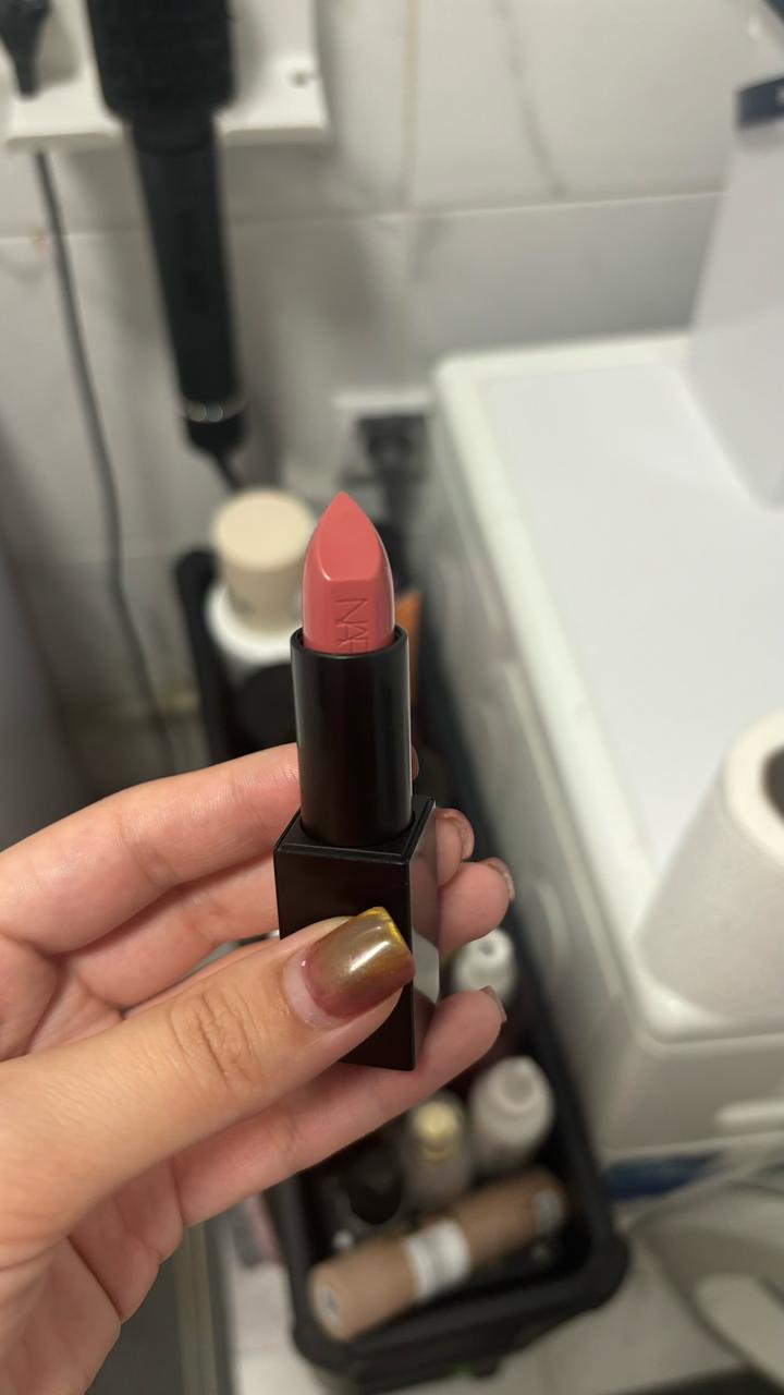 Помада NARS