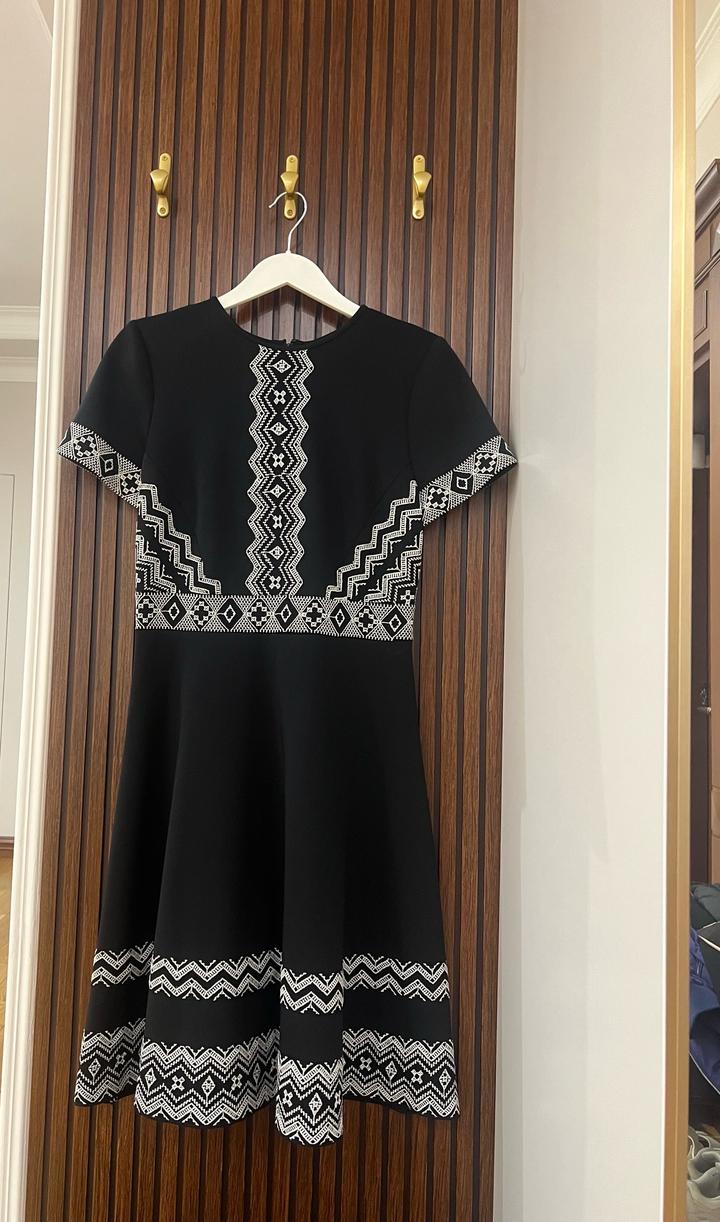 Tadashi Shoji