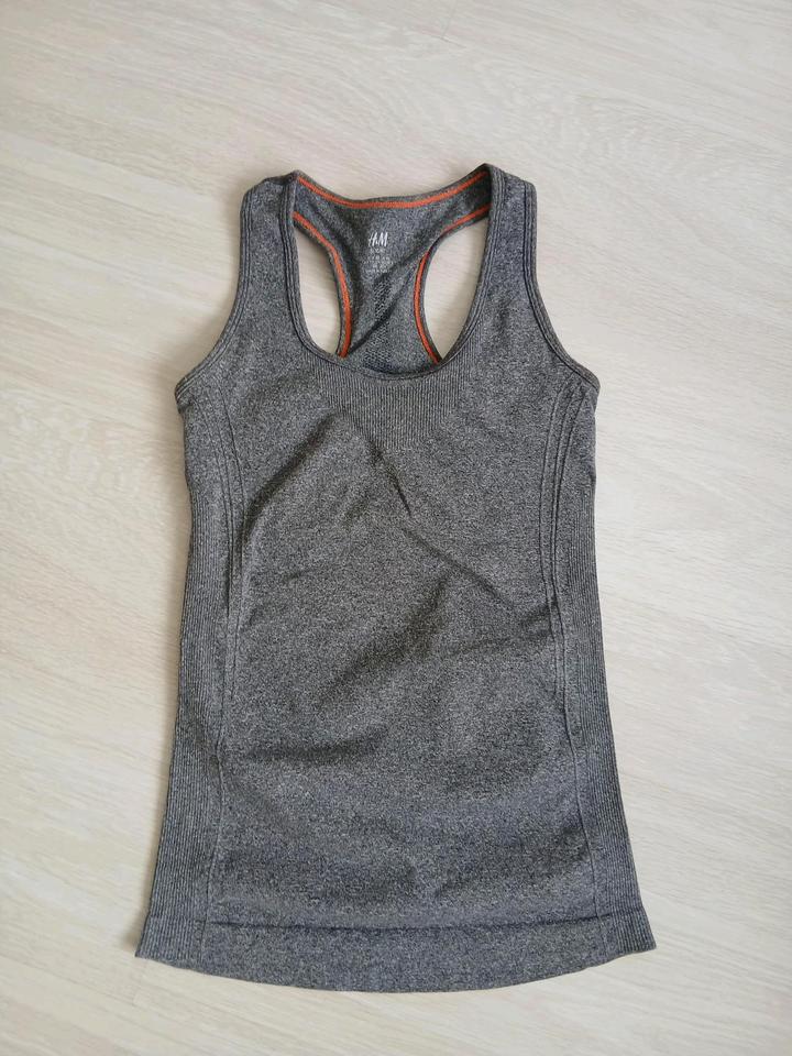 H&M