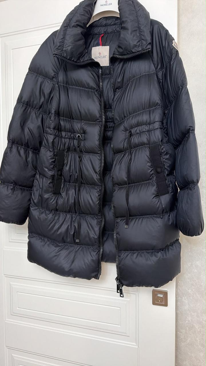 Пуховик Moncler