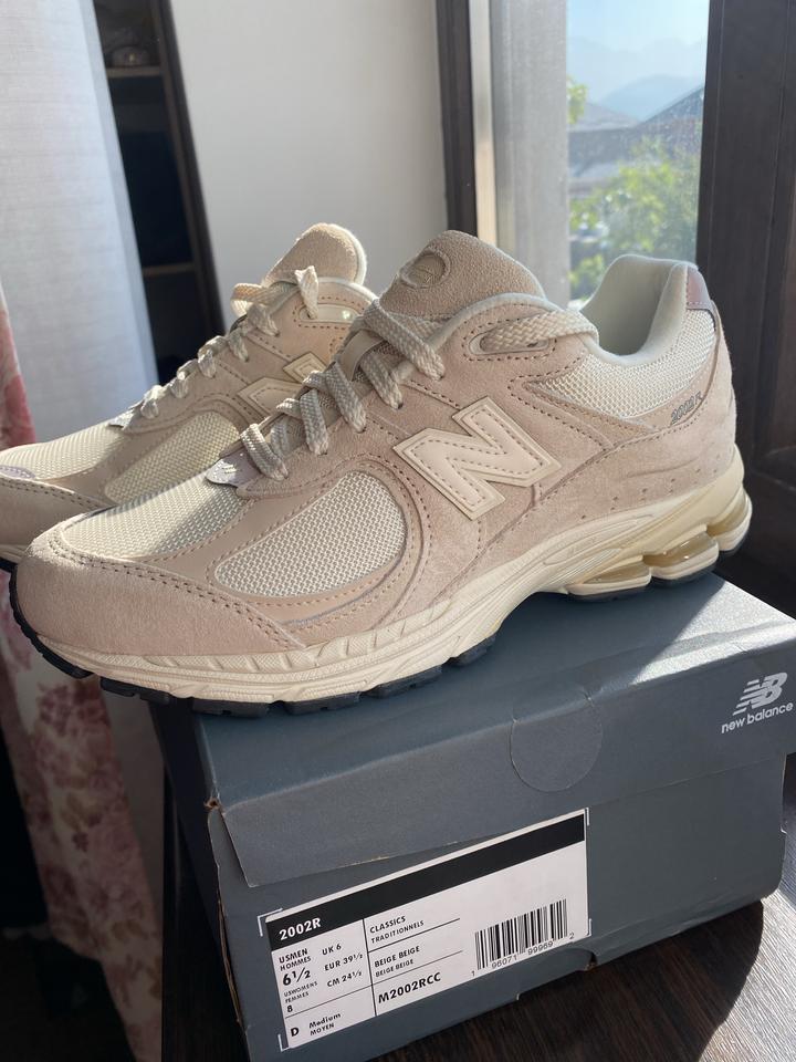 Кроссовки New Balance 2002R