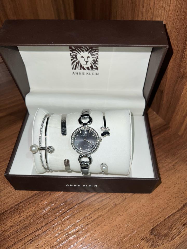 Anne Klein