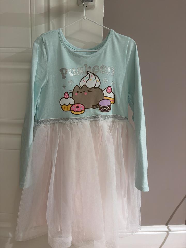 Платье Sinsay с принтом Pusheen