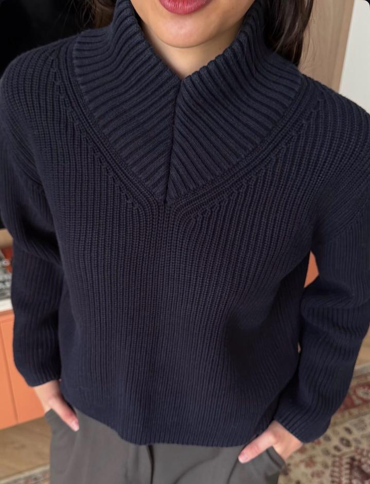 Джемпер с воротником massimo dutti