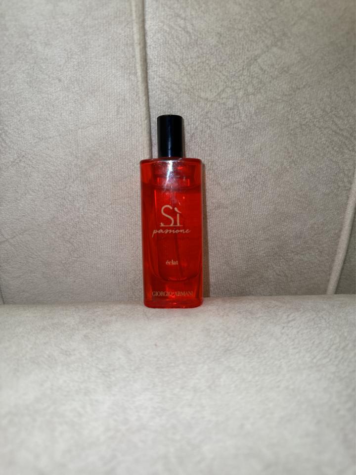 Парфюмерная вода Giorgio Armani Sì Passione Eclat