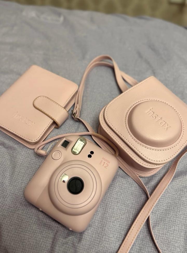 Instax
