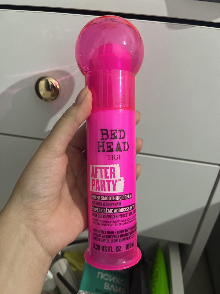 Разглаживающий крем для волос TIGI Bed Head After Party