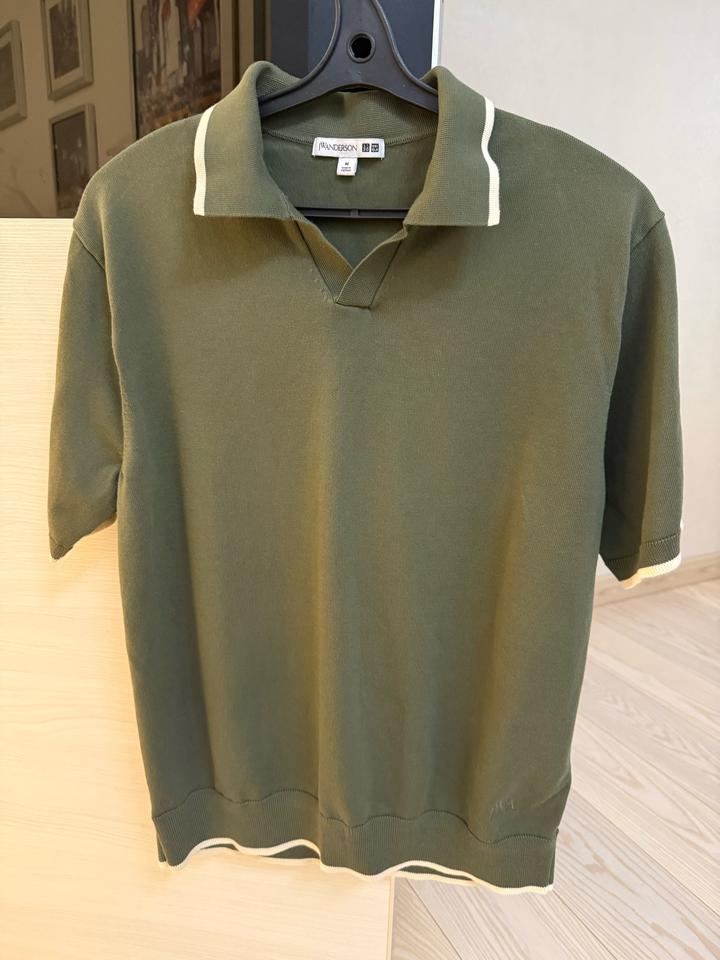 Поло JW ANDERSON совместно с юникло
