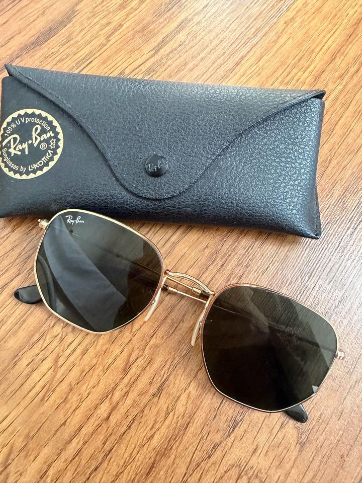 Ray-Ban