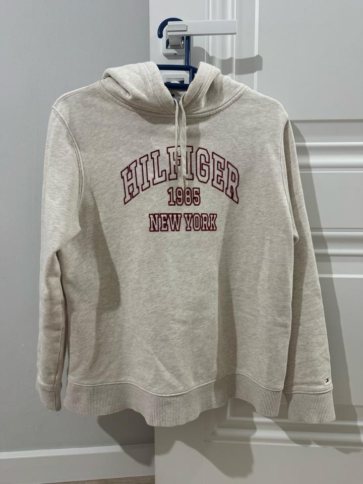 Худи Tommy Hilfiger