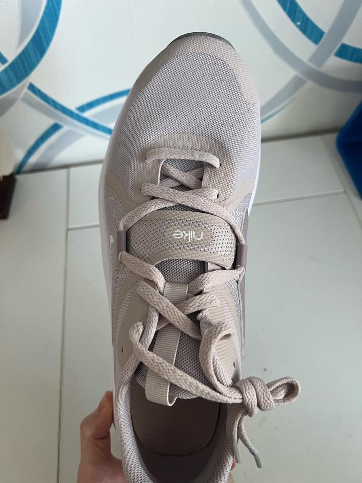 Кроссовки Nike