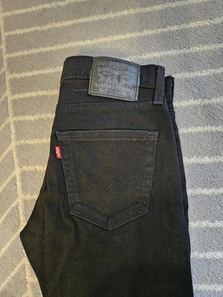 Levi's