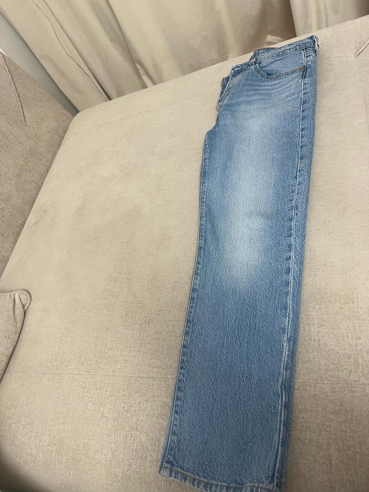 Levi's