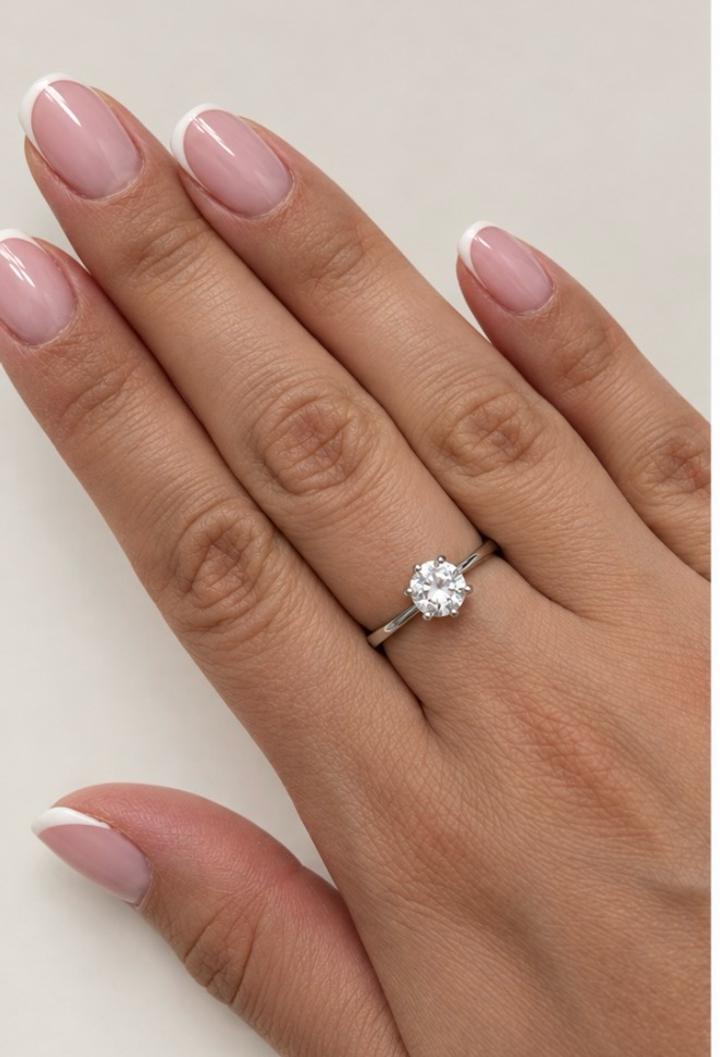 Van Cleef & Arpels Кольцо с камнем