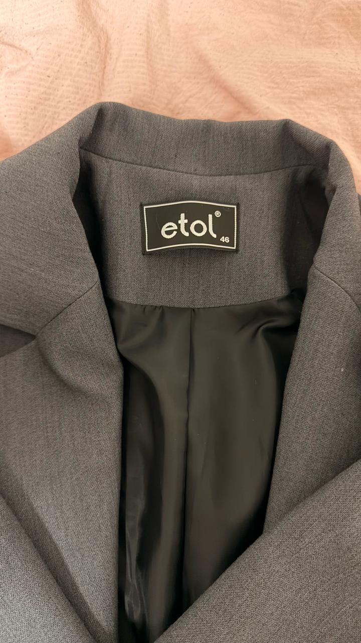 still Серый пиджак от etol