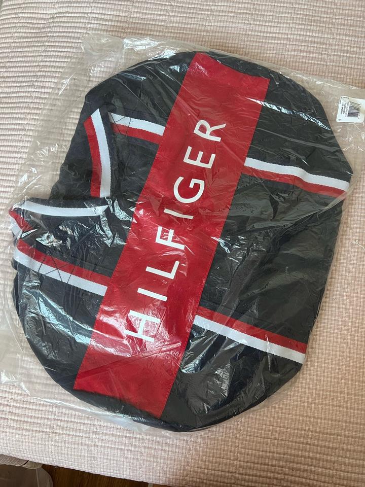 Tommy Hilfiger
