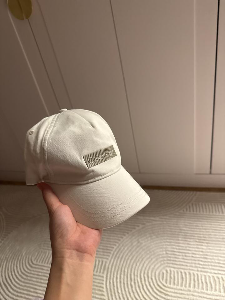 Бейсболка Calvin Klein
